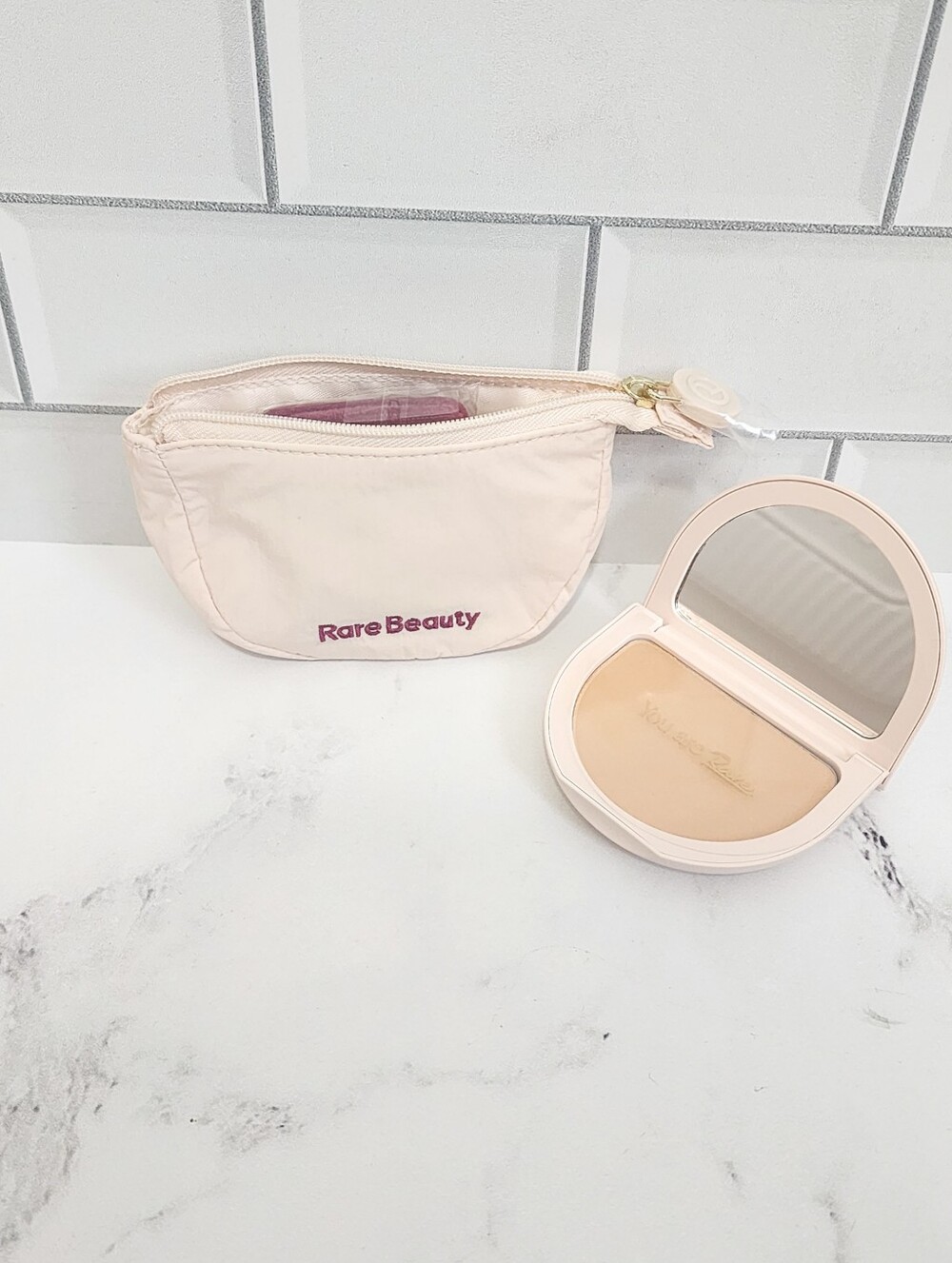 Rare Beauty True To Myself Tinted Pressed Finishing Powder Ivory + Powder Pouch